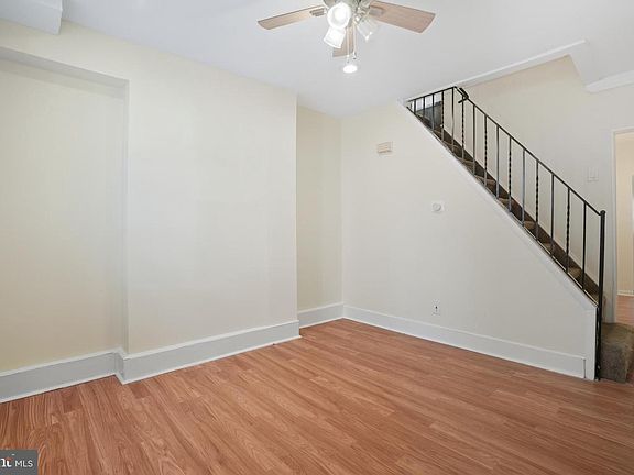 3rd image of 2833 Livingston St