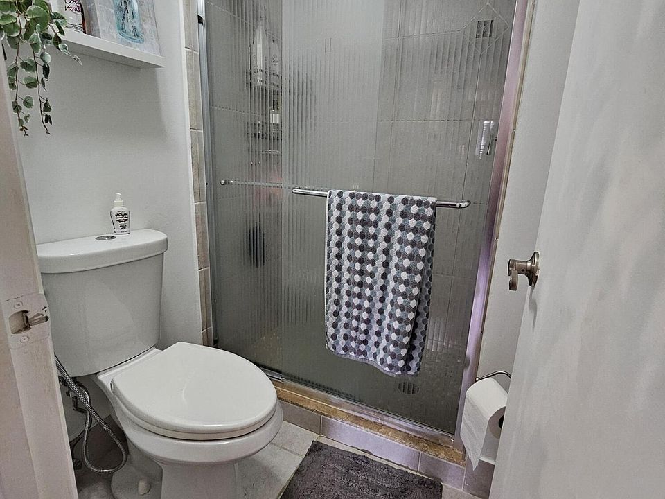 1st image of 2233 SW 15th Street #215