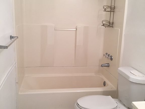 5th image of 124 E 145th Ave