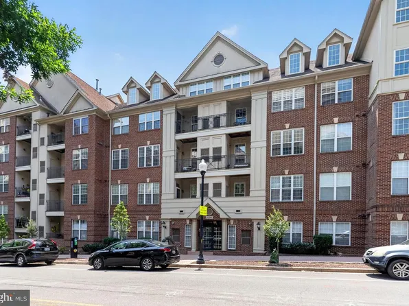 2330 14th St N APT 402, Arlington, VA 22201