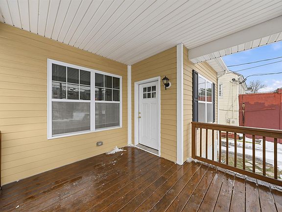 4th image of 80 Mill St