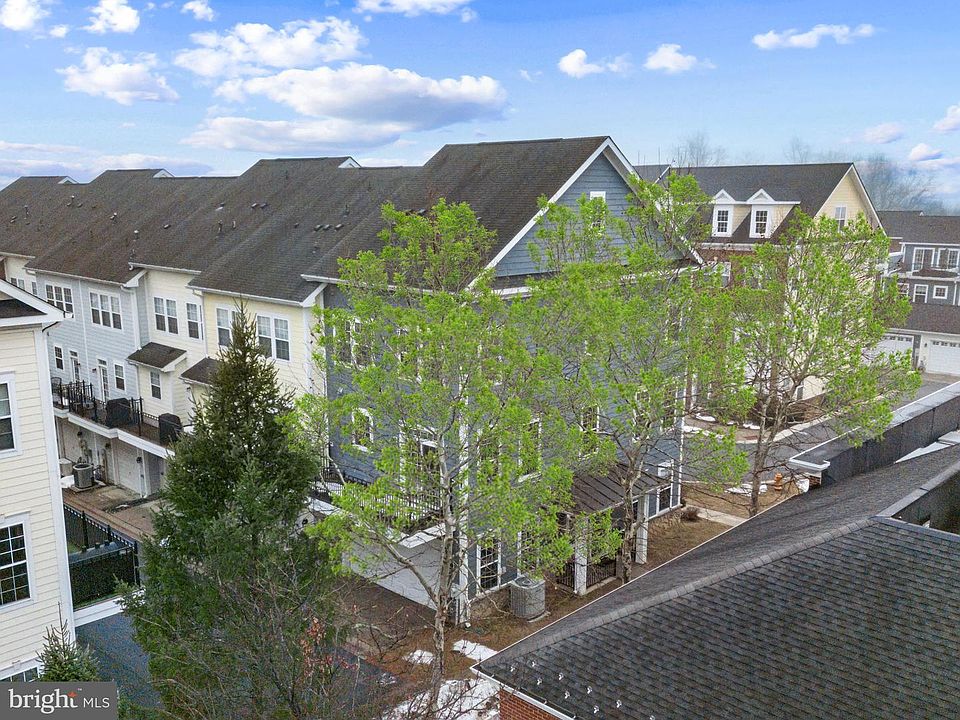1st image of 5846 Donovan Ln