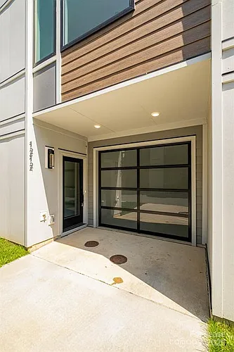 1212 Minter Pl #1212 Photo 1