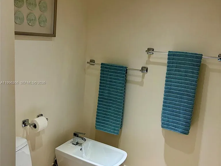 1717 N Bayshore Dr #A-2254 — Photo 17