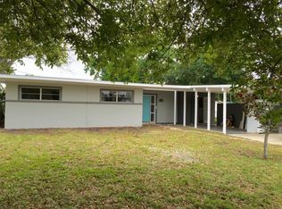 1927 Oxford St N, Saint Petersburg, FL 33710