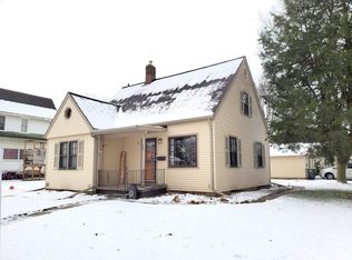 25 E Brooklyn St, Chilton, WI 53014