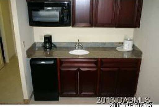 5th image of 600 Atlantic Ave #203