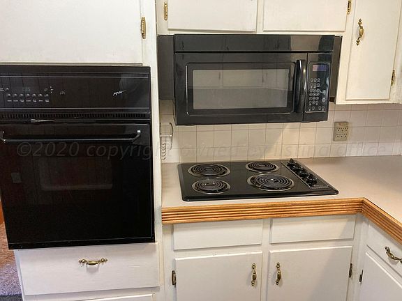 5th image of 800 N Christy St