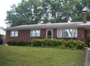 526 Brooke Dr, Danville, VA 24540