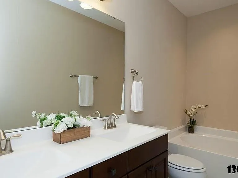 130 Rubrum Dr — Photo 16