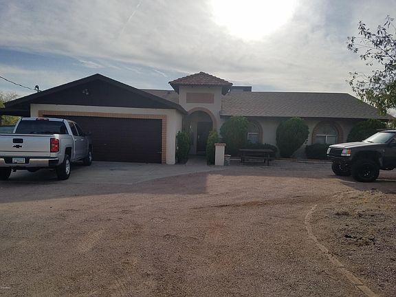 4th image of 2442 N 76th St