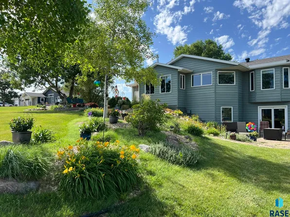 45122 Herman Blvd, Madison, SD 57042