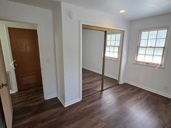 3rd image of 6709 N University St #B16