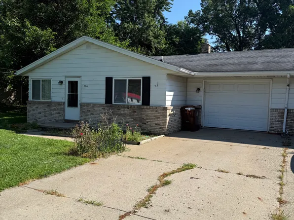 886 Hogsback Rd, Mason, MI 48854