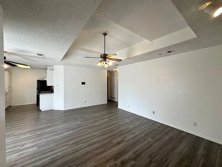 2703 Sidewinder Dr — Photo 5
