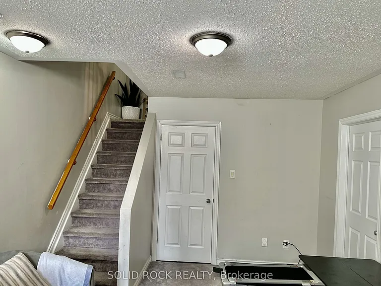 255 Catamount Ct — Photo 26