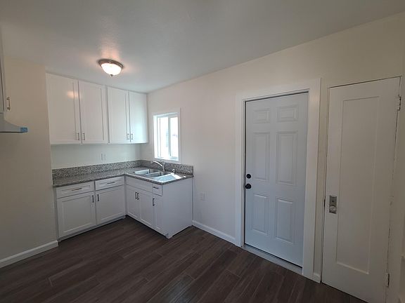 4th image of 8139 Beechwood Ave #1/2