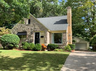 1418 Cornell Dr SE, Grand Rapids, MI 49506