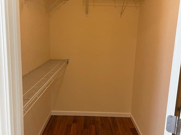 Walk in closet