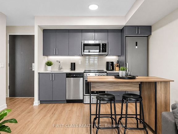 5th image of 38 Monte Kwinter Ct #616