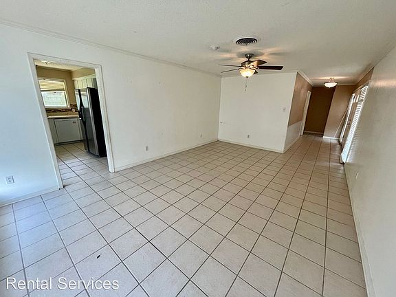 4th image of 555 Munsterman Pl