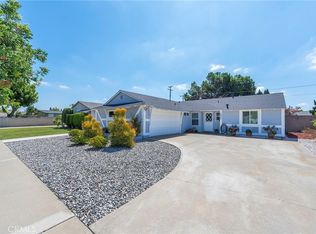 2932 W Academy Ave, Anaheim, CA 92804