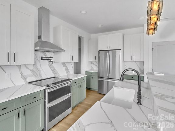 4th image of 1351 Old Country Rd