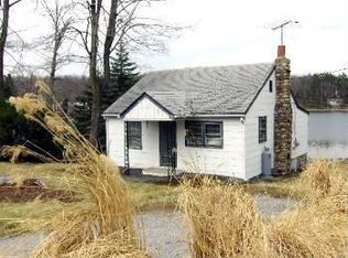 13 Lake St, Highland Lakes, NJ