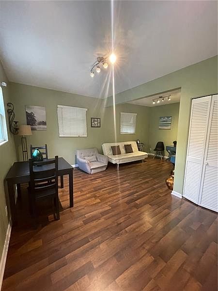 1st image of 200 NE 16th Ave #3