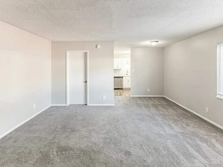 The Wallace Apartments — Photo 24