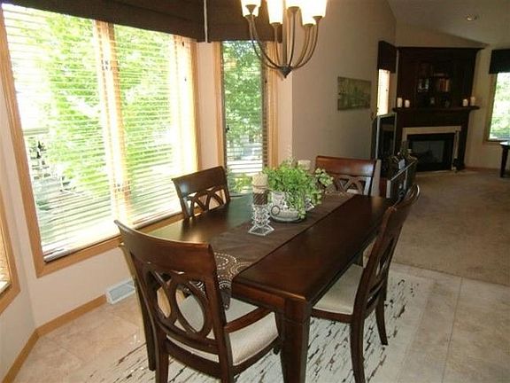 4th image of 226341 Kingbird Ave