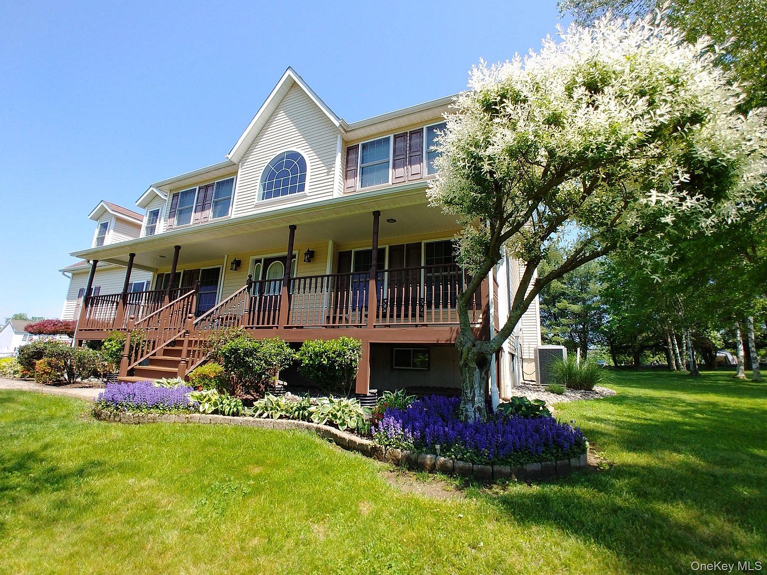 7 Victorian Court, Milton, NY 12547 | Zillow