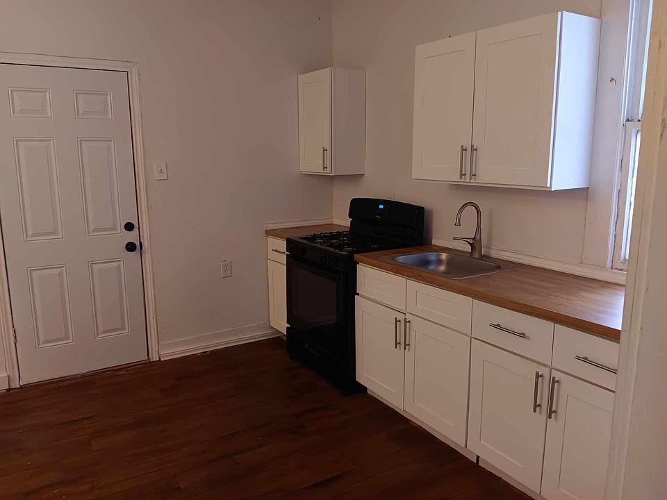 1st image of 301 E Brin St Unit 2