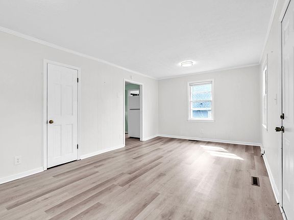 4th image of 5 Bagwell Ave