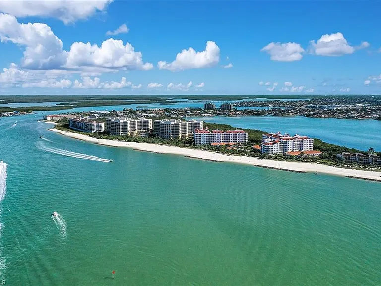 2000 Royal Marco Way #2-607 — Photo 31