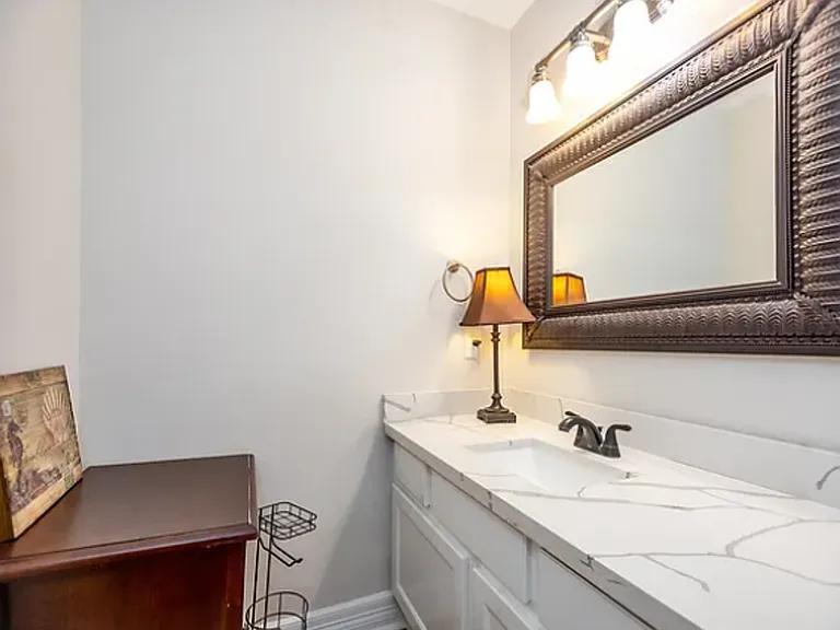 8316 Seawall Blvd #5 — Photo 14