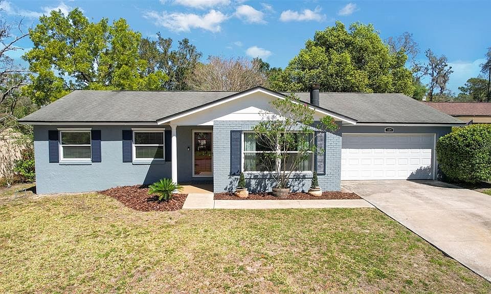 1st image of 124 LEDBURY DRIVE