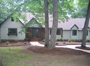 107 Ironwood Pl, Chapel Hill, NC 27514