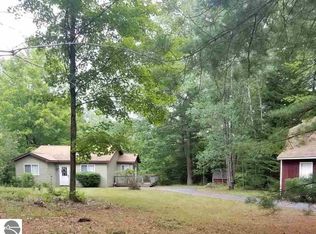 5118 Evergreen St, Alger, MI 48610