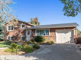 7150 Poteae Dr, Colorado Springs, CO 80915
