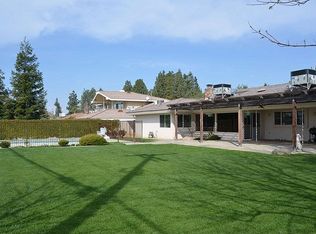 4293 Country Club Dr, Bakersfield, CA 93306