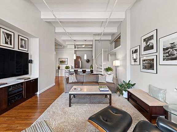 4th image of 448 W 37th St APT 9B