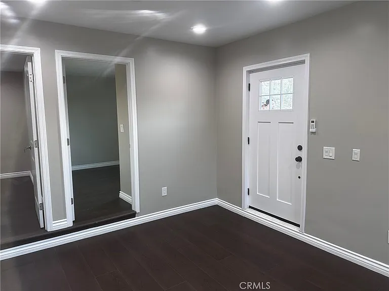 1564 W Phillips Blvd — Photo 7