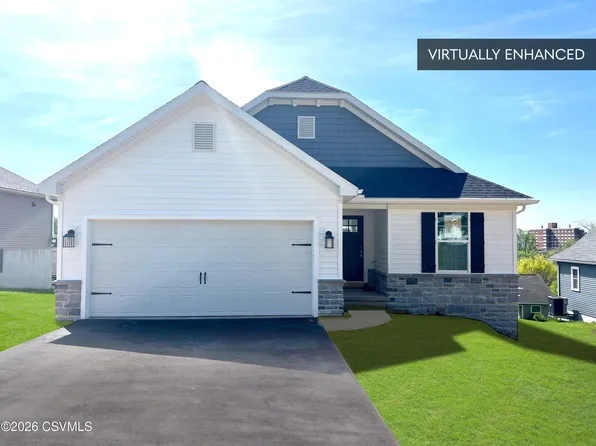 712 Country Club Dr, Bloomsburg, PA 17815
