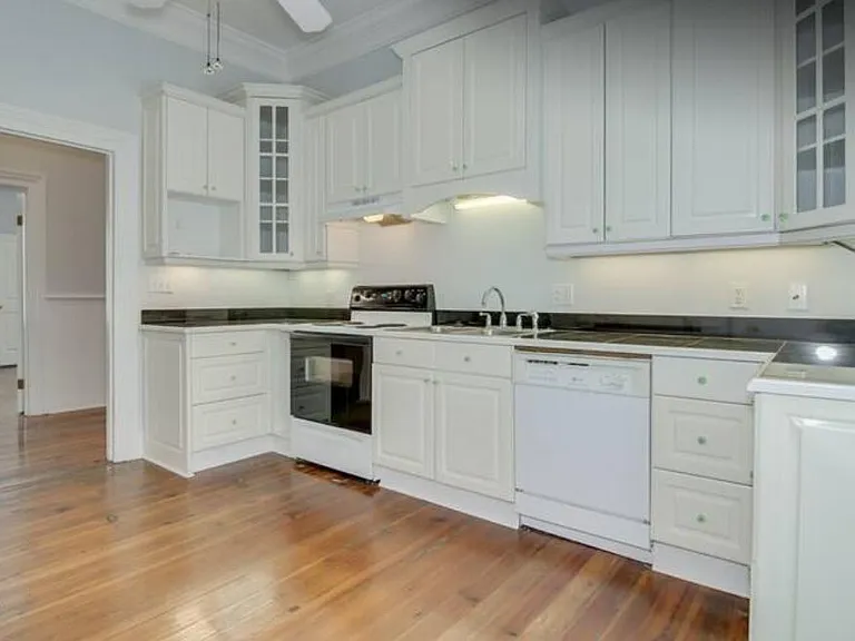 328 Union St SE — Photo 7