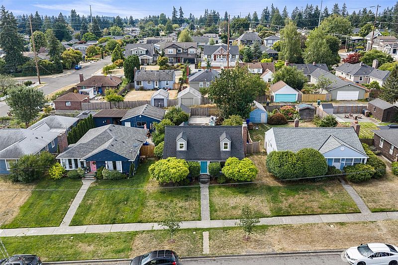 2nd image of 4910 N 25th Street