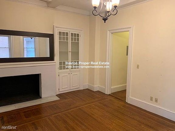 27.5 Massachusetts Ave. #2 Boston - Back Bay Unit Photo 2