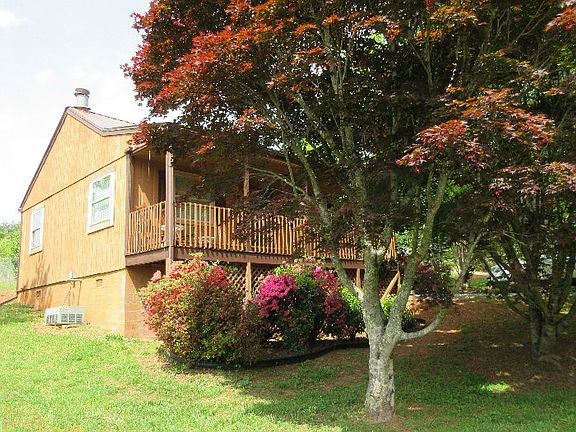 3rd image of 486 Hidden Pines Ct