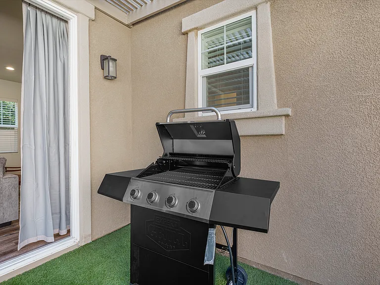 679 Nile River Dr — Photo 30