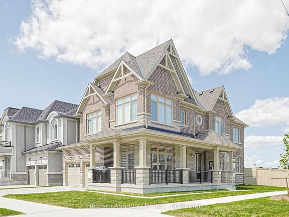 3rd image of 159 Harvey Bunker Cres
